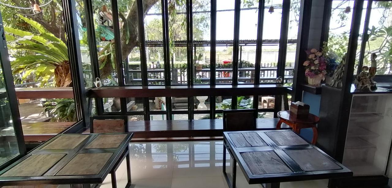 Albergue Sun smile Ubon Ratchathani Exterior foto