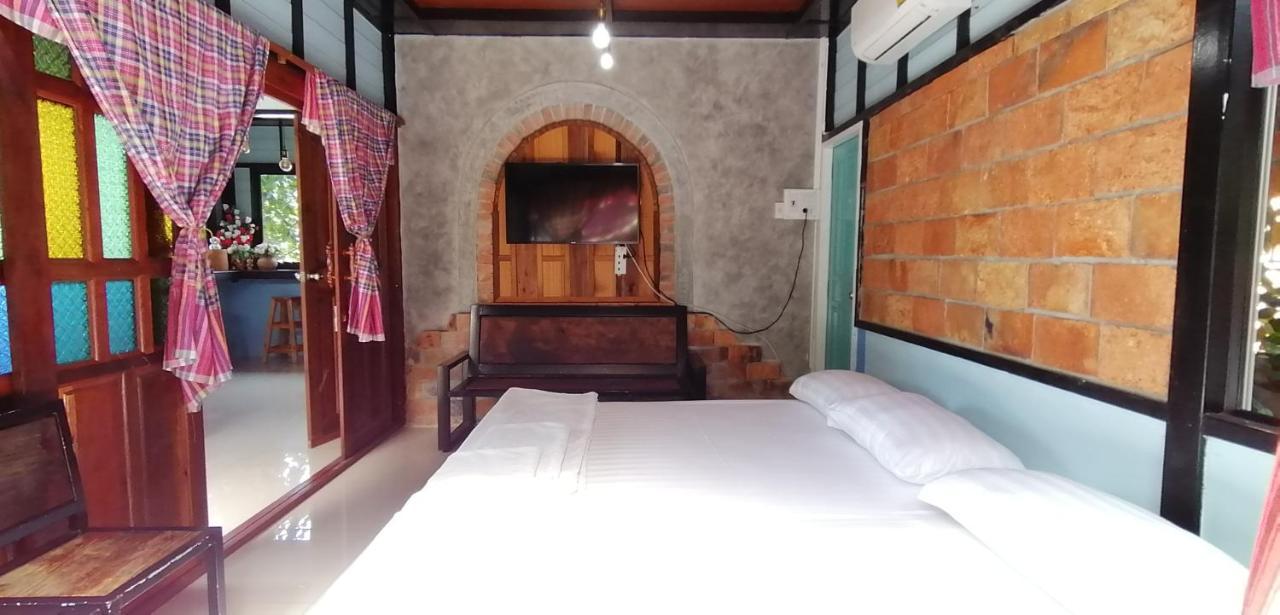 Albergue Sun smile Ubon Ratchathani Exterior foto